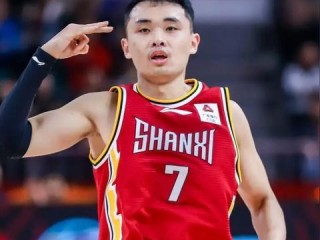 库里十大恐怖三分，那些让对手绝望、让球迷疯狂的投篮瞬间
