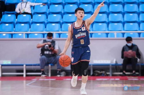 王岚嵚，从清华学霸到CBA状元，这位篮球少年的逆袭之路