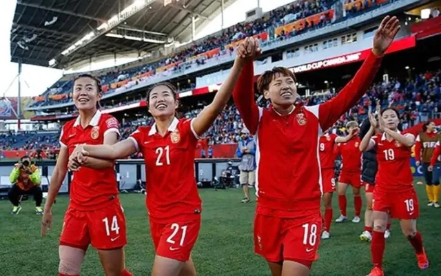 铿锵玫瑰再绽放，中国女足的世界杯之路，究竟还有多远？