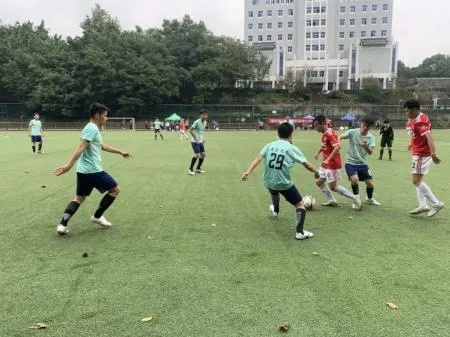 绿茵90分钟，一场足球联赛的完整时间之旅