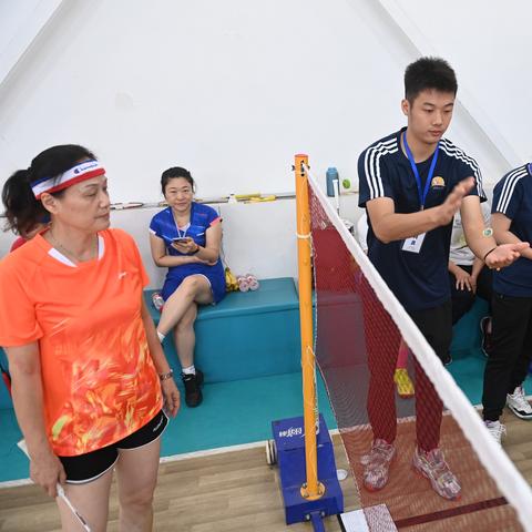 14岁还能打羽毛球职业吗?年龄真相与竞技之路的理性分析 14岁还能打羽毛球职业吗?年龄真相与竞技之路的理性分析